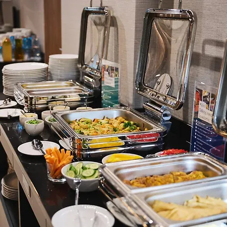 Halo 酒店 什切青