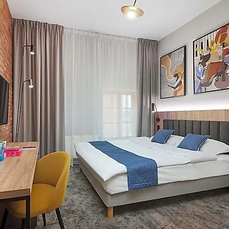 Halo Hotell