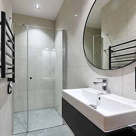 Halo Hotell